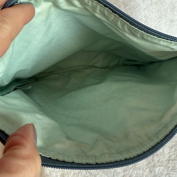 Vera Bradley Straw Crossbody with Hibiscus Design - Picture 4 of 7